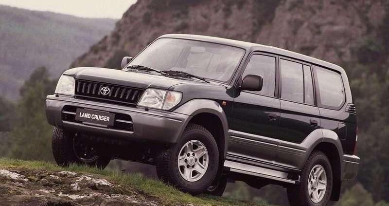 Toyota Land Cruiser - drogocenny staruszek