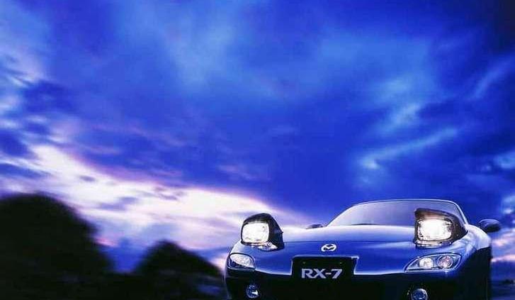 A w żyłach sportowa krew - Mazda RX7