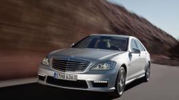 Mercedes Klasa S 63 AMG 2009 - widok z przodu