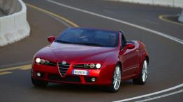 Alfa Romeo Spider 2009 - widok z przodu
