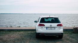 Volkswagen Golf VII Variant Alltrack Facelifting 1.8 TSI BMT 180KM 132kW 2017-2019