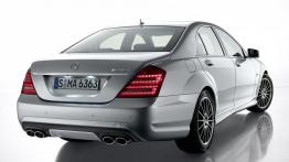 Mercedes Klasa S 63 AMG 2009 - widok z tyłu