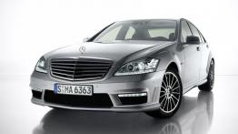 Mercedes Klasa S 63 AMG 2009 - widok z przodu