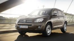 Toyota Rav4 2009 - widok z przodu