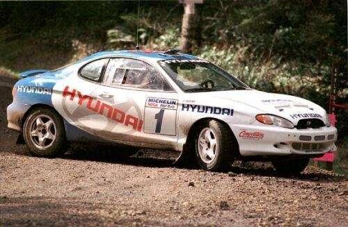 Coś z dzieła secesyjnego artysty - Hyundai Coupe