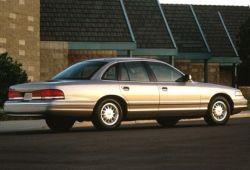 Ford Crown Victoria I 4.6 V8 213KM 157kW 1992-1997