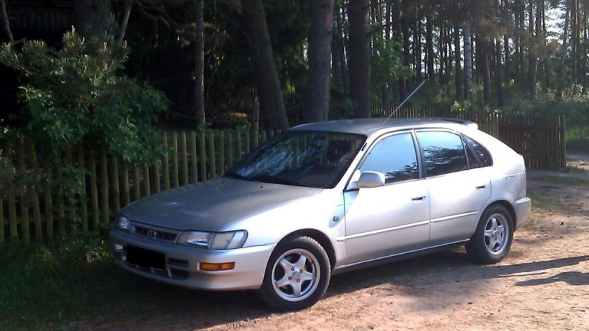 Toyota Corolla VII Hatchback 1.6 i 20V 160KM 118kW 1991-1997