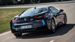 BMW i8 - zamówienia przekraczają możliwości?