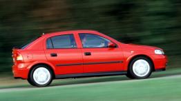 Opel Astra II Hatchback - prawy bok