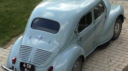 Renault 4CV - widok z góry