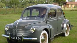 Renault 4CV - widok z przodu