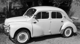 Renault 4CV - lewy bok