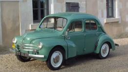 Renault 4CV - prawy bok