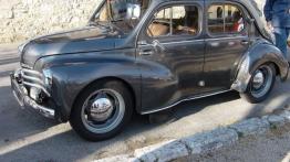 Renault 4CV - lewy bok