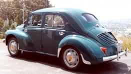 Renault 4CV - lewy bok