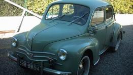 Renault 4CV - widok z przodu