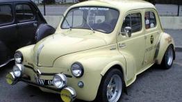 Renault 4CV - widok z przodu