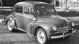 Renault 4CV - prawy bok