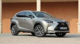 Lexus NX 200t 238KM - galeria redakcyjna - prawy bok