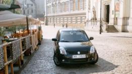 Suzuki Swift 1.3 GS - widok z przodu