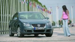 Volkswagen Jetta - widok z przodu