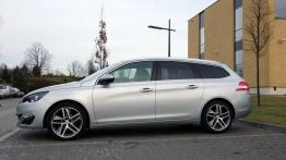 Peugeot 308 II SW 1.2 PureTech 130KM - galeria redakcyjna - lewy bok