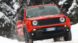 Jeep Renegade Trailhawk (2015) - wersja europejska - widok z przodu