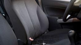 Mazda 2 Facelifting - wersja 5-drzwiowa - fotel kierowcy, widok z przodu