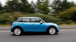 Mini Cooper SD 2014 - wersja 5-drzwiowa - prawy bok