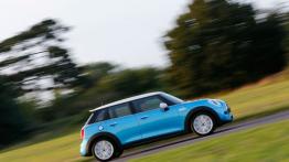 Mini Cooper SD 2014 - wersja 5-drzwiowa - prawy bok