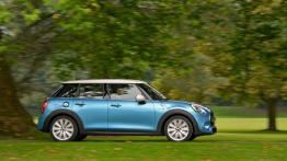 Mini Cooper SD 2014 - wersja 5-drzwiowa - prawy bok