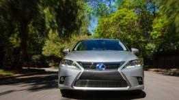 Lexus CT 200h Facelifting (2015) - wersja amerykańska - widok z przodu