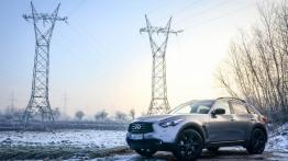 Infiniti QX70S 3.0 V6 238KM - galeria redakcyjna - widok z przodu