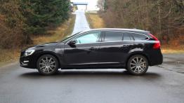 Volvo V60 Facelifting Plug-in Hybrid - galeria redakcyjna - lewy bok