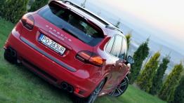 Porsche Cayenne III SUV 4.8 V8 420KM - galeria redakcyjna - widok z tyłu