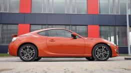 Toyota GT86 Coupe 2.0 Boxer 200KM - galeria redakcyjna - prawy bok