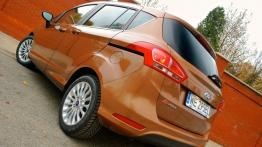 Ford B-MAX Mikrovan 1.4 Duratec 90KM - galeria redakcyjna - widok z tyłu