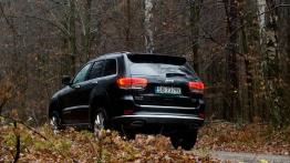 Jeep Grand Cherokee IV Facelifting - galeria redakcyjna - widok z tyłu