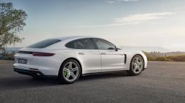 Nowe Porsche Panamera również hybrydą