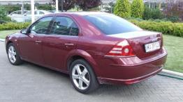 Ford Mondeo 3.0 Titanium - galeria redakcyjna - widok z tyłu