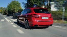 Porsche Cayenne III SUV 4.8 V8 420KM - galeria redakcyjna - widok z tyłu