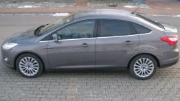 Ford Focus III Sedan 1.6 EcoBoost 182KM - galeria redakcyjna - lewy bok