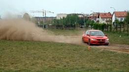 Mitsubishi Lancer Evo IX - widok z przodu