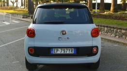 Fiat 500L - galeria redakcyjna - widok z tyłu