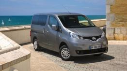 Nissan NV200 Evalia - widok z przodu