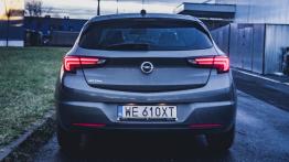 Opel Astra 1.2 Turbo 130 KM - galeria redakcyjna - widok z ty?u