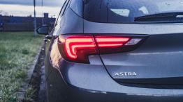 Opel Astra 1.2 Turbo 130 KM - galeria redakcyjna - widok z ty?u