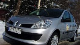 Renault Clio - widok z przodu