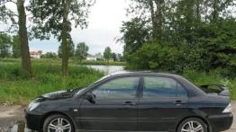 Mitsubishi Lancer 2.0 Sport - lewy bok