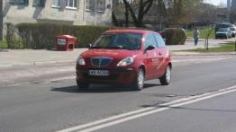 Lancia Ypsilon 1.3 JTD Multijet Argento - widok z przodu